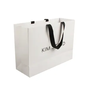 Çin üretici beyaz lüks baskılı hediye özel kağıt alışveriş torbası kendi Logo ile
