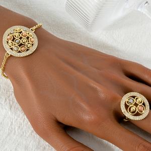 Ensemble de bijoux de mariée en or plaqué 14 carats avec zircon pour femmes - Boucles d'oreilles et collier pour fiançailles, mariage et fête - Product Image 3