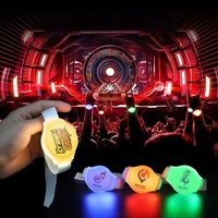 DMX Concert LED Bracelet tissé 15 fils teints Flash Télécommande Lumière pour les activités de l'entreprise Firewolf Bracelets promotionnels