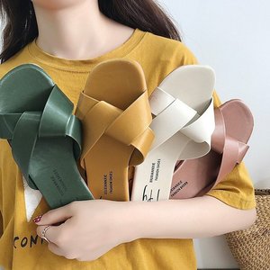 Sandalias Planas de Moda para Mujer, Ligeras, con Tiras Cruzadas, Trenzadas, en Colores Surtidos, Antideslizantes, Simples, Tipo Chanclas - Product Image 1