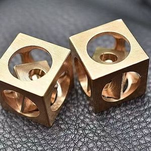 Llavero de Latón con Diseño Personalizado de Mecanizado <span class=keywords><strong>CNC</strong></span>, Cubo de Cobre, Colgante <span class=keywords><strong>Luban</strong></span>, Regalo Creativo - Product Image 5