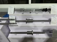 Vis à billes à haute précision, conception compacte, recirculation latérale, pour les industries CNC