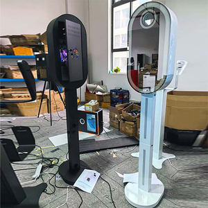Máquinas de Fotomatón con Espejo al por Mayor - Unidades de Espejo Mágico Económicas para Empresas de Alquiler de Eventos - Product Image 1