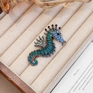 Broche de Caballito de Mar con Pedrería de Colores, Creativo y Lindo, de Aleación Chapada <span class=keywords><strong>en</strong></span> Oro, para Bodas y Fiestas, Accesorios de Joyería para <span class=keywords><strong>Mujeres</strong></span> y Niñas - Product Image 3