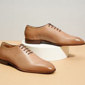 Nuevo Modelo 2025, Zapatos de Hombre con Punta en Pico, Cordones, Impermeables, Transpirables, Antideslizantes, de Cuero Vacuno, Diseño de Lujo Brillante - Product Image 1