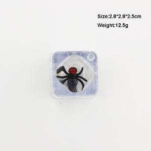 Jouets <span class=keywords><strong>blague</strong></span> magique Fly In Magic Clear Cube Gimmick Joke Spoof jouet Cube With Fly Inside Magic Props - Product Image 3