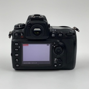 Cámara DSLR <span class=keywords><strong>D700</strong></span> Usada, Grado A+, con Accesorios de Terceros, 12MP, para Retratos y Fotografía Documental - Product Image 2