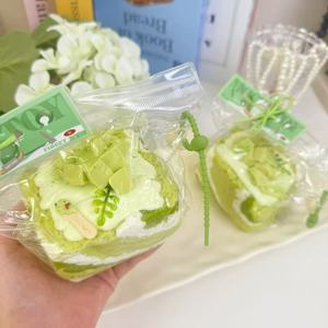 Juguete Antiestrés de Silicona de Grado Alimenticio para Niños, Diseño de Tarta de Tres Capas con Crema y Carne Seca, Unisex, Edades 7-35 - Product Image 6