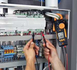 Pinza Amperimétrica Testo 770-2 DC/AC, Medidor de Voltaje y Corriente, Multímetro - Product Image 3