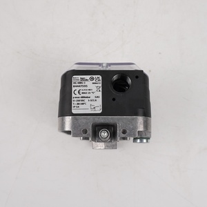 <span class=keywords><strong>Pressostat</strong></span> à gaz Kromschroder DG400U-3 84447595 IP54 1/4'' 50-400mbar - Product Image 4
