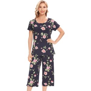 Vêtements de nuit pour femmes, pyjamas personnalisés en viscose de bambou pour femmes, ensemble de pyjama à manches courtes à fleurs avec pantalon capri, ensembles de vêtements de nuit respirants - Product Image 1