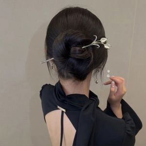 Horquillas para el Cabello con Diseño de Tulipán y Pedrería Estilo Chino, con Borlas y Cadena, Accesorios de Moda de Lujo - Product Image 6