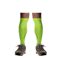 Vente en gros Manchon de jambe de football à compression pour mollet avec protège-tibias Chaussettes de football sans pied 10-15 Mmhg 100% nylon antidérapant