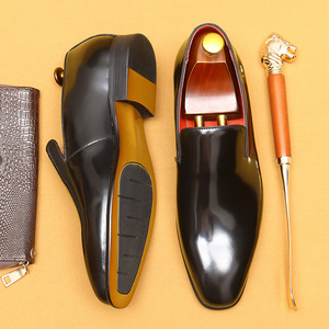 รองเท้าโลฟเฟอร์หนังแท้สำหรับผู้ชาย หนังวัวแท้ สไตล์ทางการสำหรับธุรกิจ ดีไซน์สไตล์อังกฤษระดับไฮเอนด์ รองเท้าหนังเงาสำหรับผู้ชาย - Product Image 4