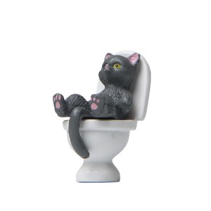 سلسلة مجسمات القطط الراتنجية العابرة للحدود بوضعيات الجلوس/الاستلقاء، مجسمات سيارة ثلاثية الأبعاد مضحكة للزينة - Product Image 1