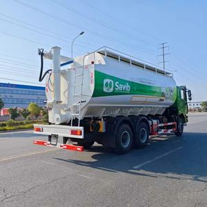 <span class=keywords><strong>Camion</strong></span> à granulés d'aliments pour animaux Machine d'épandage agricole Epandeur de <span class=keywords><strong>paille</strong></span> Chariot d'épandage de mélange Équipement pour volaille <span class=keywords><strong>Camion</strong></span> d'alimentation en vrac - Product Image 3