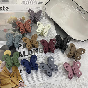 กิ๊บติดผมรูปผีเสื้อเรซิ่นแบบโปร่ง สไตล์ญี่ปุ่น <span class=keywords><strong>เกาหลี</strong></span> ยุโรป อเมริกา ใหม่ล่าสุด ฤดูหนาว <span class=keywords><strong>2021</strong></span> สำหรับผู้หญิง - Product Image 2