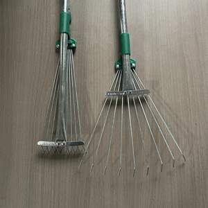 Râteau de jardin en acier inoxydable à 9 dents, râteau télescopique pour pelouse avec poignée antidérapante pour l'aménagement paysager agricole - Product Image 2