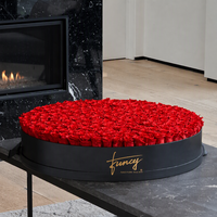 Bunga dan Tanaman Abadi Alami Buatan Tangan dengan Logo Kustom dalam Kotak Bulat Besar 250-255 Mawar