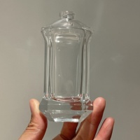 Flacon de parfum en verre côtelé vertical de 50 ml avec bouchon noir, boîte cadeau personnalisée et sac en papier, ensemble d'emballage pour parfum