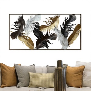 Prix réduit, sculpture murale moderne en métal en forme de plume, panneau rectangulaire décoratif - Product Image 1