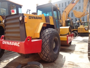 Rodillo de Neumáticos Dynapac Usado (Modelos CA30/CA301/CA30D/CA301D) - Rodillo de un Solo Tambor con Bomba de Alta Eficiencia en Estado Original - Product Image 5