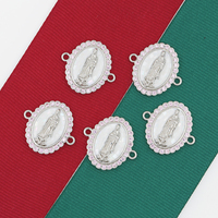 Médaille de Notre-Dame de Guadalupe à bords festonnés avec incrustation mosaïque et bordure en pierres facettées pour connecteur de bracelet