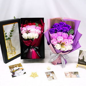 Coffret <span class=keywords><strong>cadeau</strong></span> créatif de luxe <span class=keywords><strong>pour</strong></span> la Saint-Valentin 18 fleurs de savon artificielles Coffret <span class=keywords><strong>cadeau</strong></span> d'<span class=keywords><strong>anniversaire</strong></span> <span class=keywords><strong>pour</strong></span> la fête des mères Fleurs de rose - Product Image 3