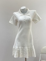 Robe plissée ample en maille à col polo blanc décontractée pour femme, nouvelle collection été 2026 AIMEISI