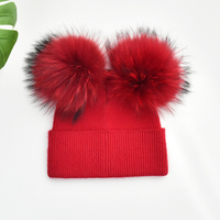 Bonnet d'hiver tricoté personnalisé avec double pompon en fourrure véritable Chapeau de ski en tricot de laine chaud pour femmes