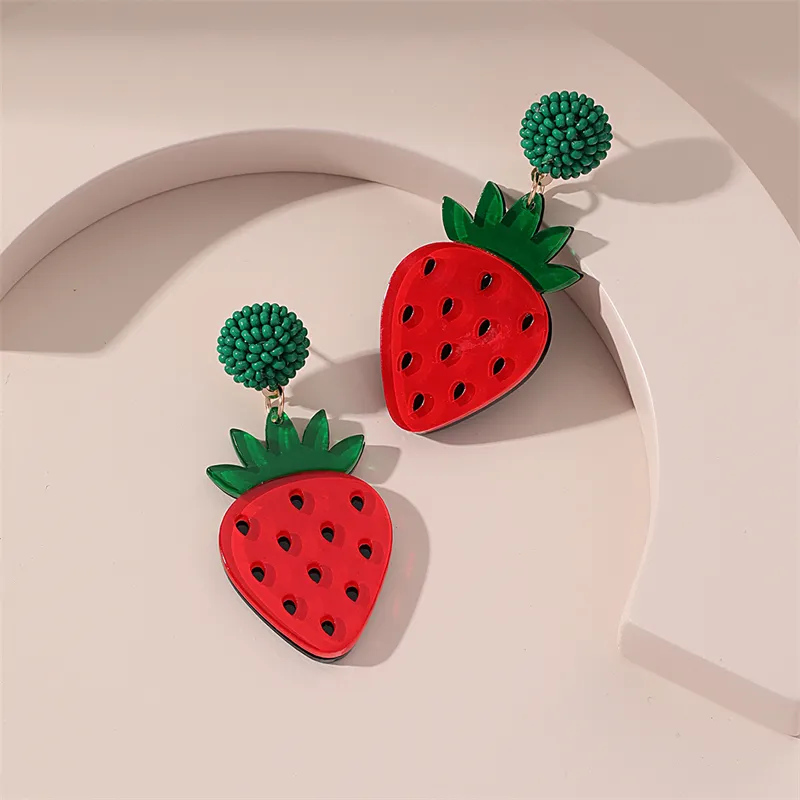 New Design Jewelry Fashion Resin Strawberry Drop Earrings Trendy Personality Cute Women Dangle Earrings