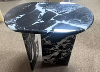 Dalles de marbre blanc et noir Caracata italien haut de gamme, personnalisation de bases de table en marbre et de tables d'appoint