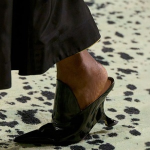 New Sexy 9CM Wedges Heels on <b>Mules</b> Shoes Pointed Toe Patent Leather Dress Pumps Women's Fashion Sandals <b>Slippers</b> - Product Image 2
