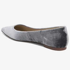 <span class=keywords><strong>Scarpe</strong></span> da <span class=keywords><strong>Donna</strong></span> Personalizzate OEM con Tomaia in <span class=keywords><strong>Velluto</strong></span> Traspirante, Punta Affusolata e Suola Piatta alla Moda - Product Image 5