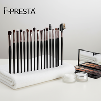Ensemble de 18 pinceaux de maquillage professionnel pour les yeux 2026 – Pinceaux plats, éventail, pour eye-liner et fard à paupières – Marque IPRESTA, noir et argent, synthétiques
