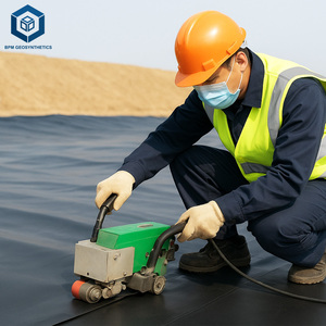 Geomembrana LLDPE Blu 1mm Impermeabile e Anti-infiltrazione per Piscine con <span class=keywords><strong>Vista</strong></span> su <span class=keywords><strong>Lago</strong></span> Artificiale, Superficie Liscia - Product Image 1