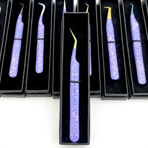 Pinzas Ergonómicas con Punta de Fibra para Pestañas, Curvadas y Puntiagudas, Herramientas para Extensión de Pestañas para Profesionales, Venta al Por Mayor - Product Image 1