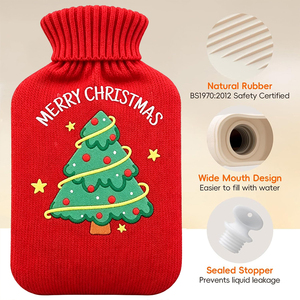 Bolsa de Agua Caliente Portátil de Silicona con Diseño Nuevo y Funda Tejida Navideña - Product Image 3