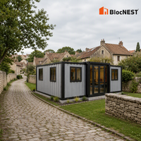 Maison conteneur extensible BlocNEST, bungalow préfabriqué modulaire avec aménagement flexible pour la vie de famille et les vacances