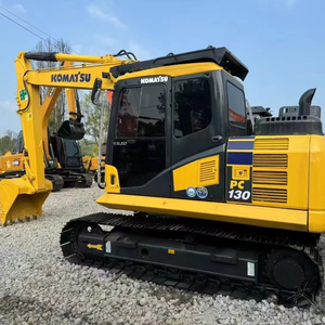 Excavatrice d'occasion Komatsu PC130 13T |   Machine à chenilles d'occasion d'origine japonaise à faible nombre d'heures de fonctionnement, avec marteau brise-roche à attache rapide, à vendre - Product Image 1