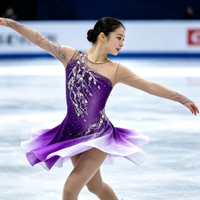 Costume de patinage artistique violet dégradé lavande, robe à manches longues en maille avec dos ajouré et strass pour performance des filles adultes