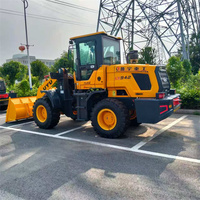 Chargeuse sur pneus d'occasion LUYU LY942 de 2 tonnes pour l'industrie lourde, avec moteur YUNNEI et accessoires offerts pour les travaux de chargement