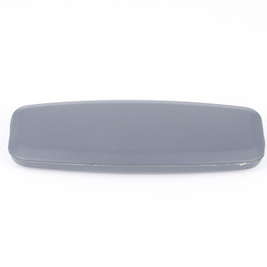 Coussin d'accoudoir réglable pour chaise de bureau, chaise de direction, chaise de course, accessoire de mobilier universel en plastique durable, sur mesure - Product Image 1