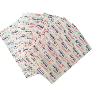 Pansements imperméables couleur chair, emballés individuellement, respirants, de formes variées, pour usage extérieur et domestique - Product Image 1