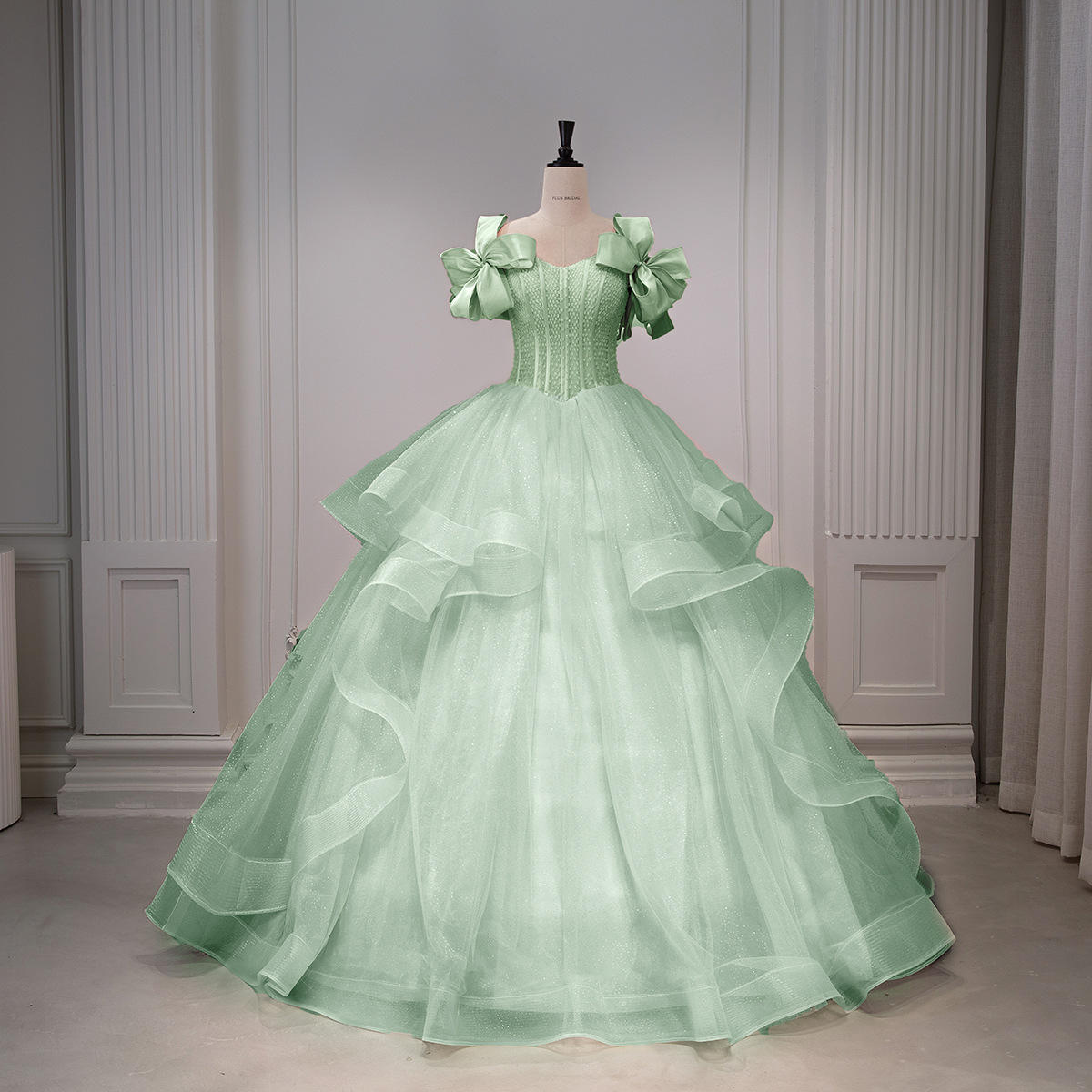 Verde chiaro [include 5 bustier in acciaio staccabile]