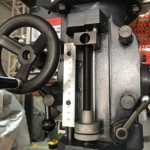 Machine-outil 4H Fraiseuse à tourelle horizontale du fabricant chinois Fraiseuse universelle 5H Certifiée CE Nouvelle verticale - Product Image 4