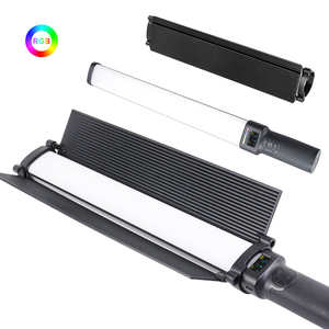 Lampe vidéo LED portable W270RGB magnétique rechargeable, colorée, avec déflecteur pour TikTok, YouTube et studio photo - Product Image 5