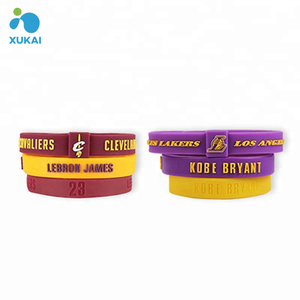 סיליקון <span class=keywords><strong>wristband</strong></span> גומי צמידים wristbands מותאם אישית עבור ספורט עם הלהקה לוגו ספורט הלהקה ילדים לצפות זוהר הוביל סיליקון - Product Image 1