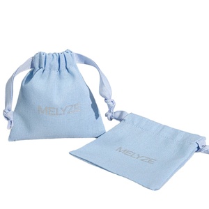 Sacs anti-poussière personnalisés sérigraphiés pour accessoires – Solutions de rangement en coton slub à cordon coulissant pour petites séries - Product Image 1