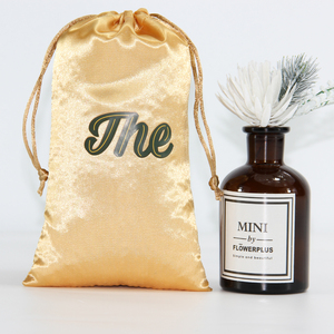 Pochette en satin de soie doux de luxe avec cordon de serrage, sac anti-poussière personnalisé avec logo pour flacon de <span class=keywords><strong>parfum</strong></span>, cadeau de mariage, emballage de rangement cosmétique - Product Image 1
